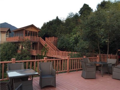 多種材質(zhì)護欄的特點